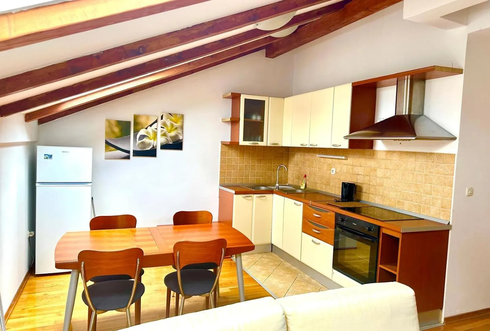 Apartments Roko Zara 0*,  Croazia